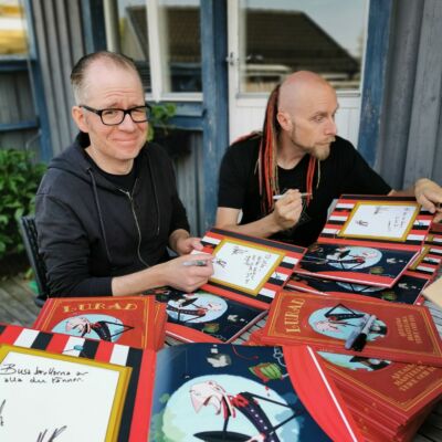 Mats Sjögren och Arkadia signerar sin nya bok Lurad